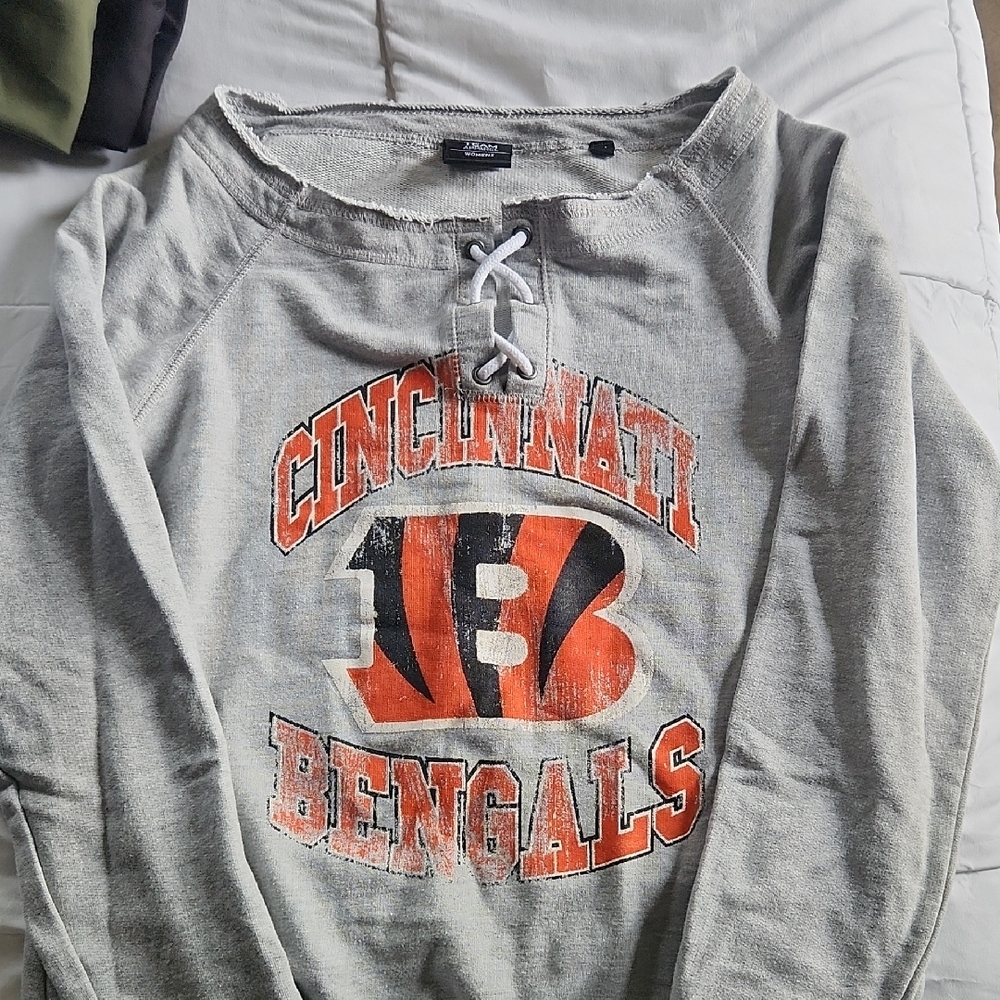 Cincinnati Bengals Lace-Up Sweatshirt